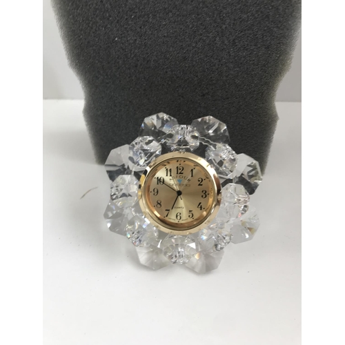 45 - ASFOUR Diamond Crystal PbO 30% Desk Top Clock