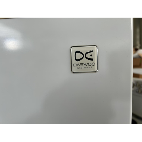 247 - Daewoo FR-3502 2-Door Fridge-Freezer