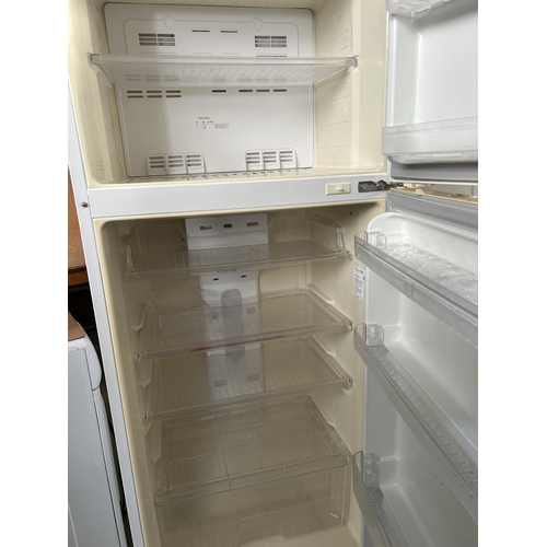 247 - Daewoo FR-3502 2-Door Fridge-Freezer