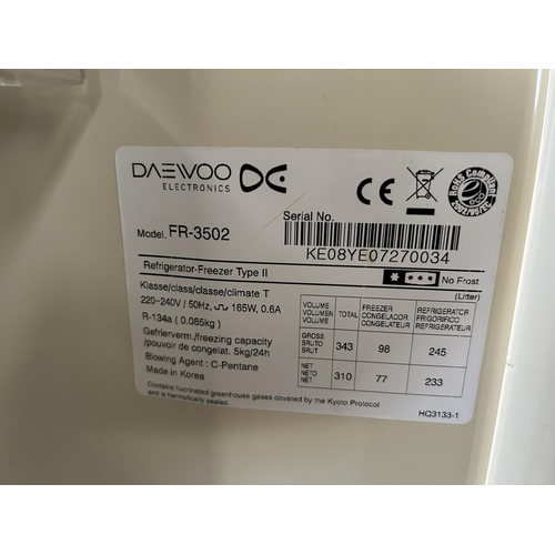 247 - Daewoo FR-3502 2-Door Fridge-Freezer