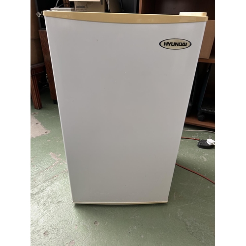 248 - Hyundai HS-120LN Undercounter Fridge