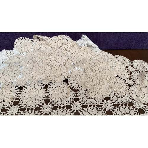 306 - Variety of Vintage Linen Crochet Textiles Doilies Lace Projects and Table Toppers Incl. Traditional ... 