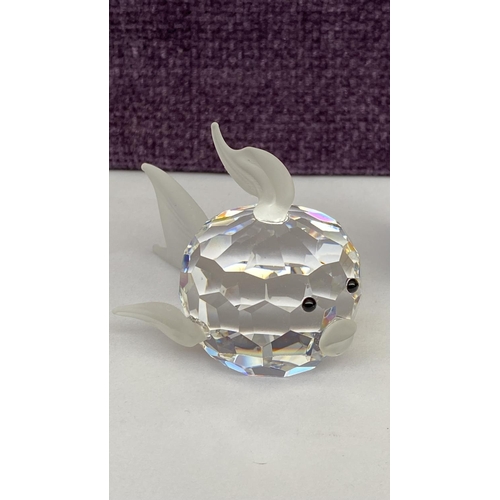 48 - Asfour Diamond Crystal PbO 30% Fish Ornament