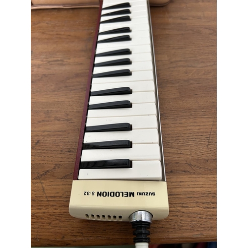 174 - Suzuki Melodion S-32 Japan Keyboard Music Melodica