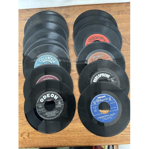 331 - Collection of 15 Vintage Greek Vinyl 45rpm Juke Box Records