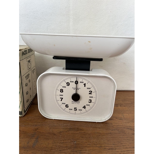 336 - Vintage Laica Italy Kitchen Scales