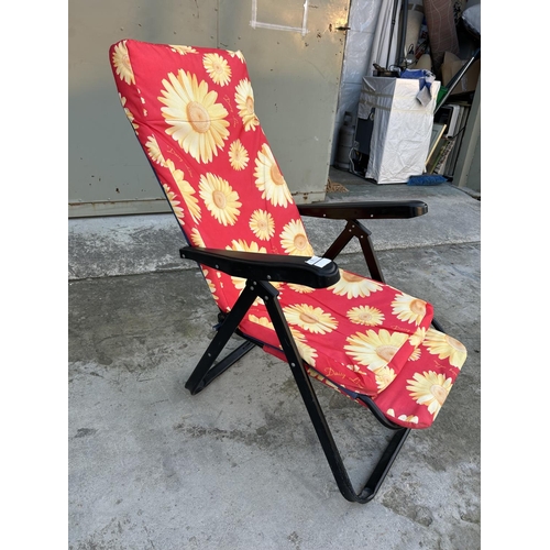 361 - Folding Garden/Lounge Chair