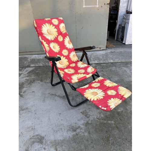 361 - Folding Garden/Lounge Chair