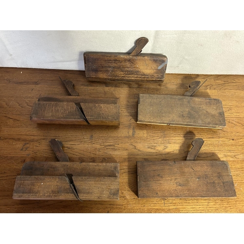 39 - x5 Antique Wooden Molding Planes