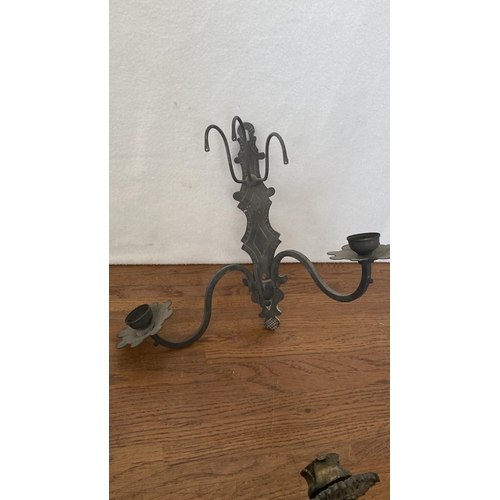 342 - x4 Antique Brass Wall Sconces