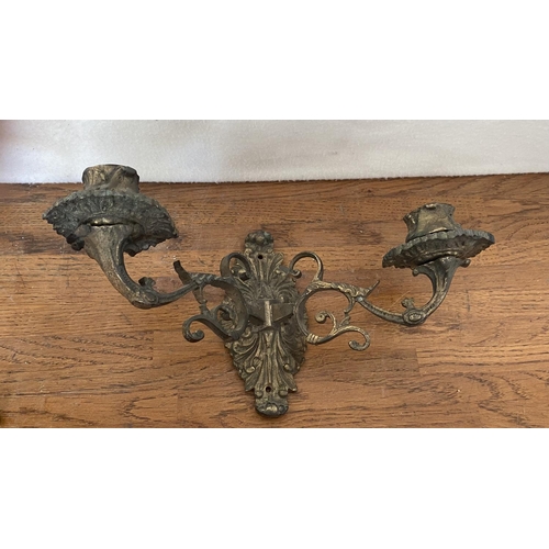 342 - x4 Antique Brass Wall Sconces