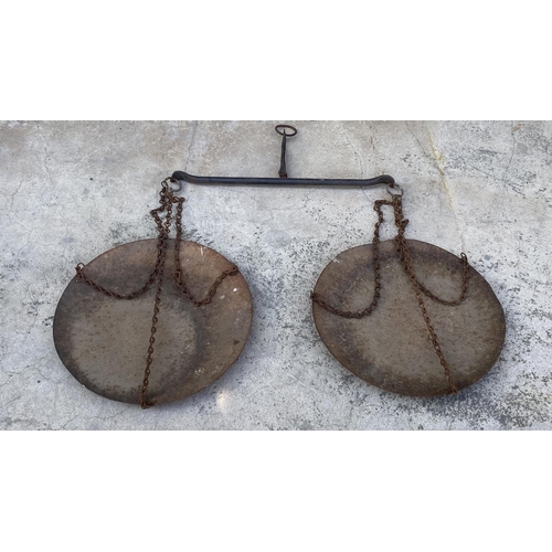 41 - Old Iron Mercantile Hand Balance Chain Scale