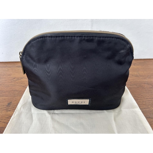 158 - Gucci Beauty Makeup Pouch Bag