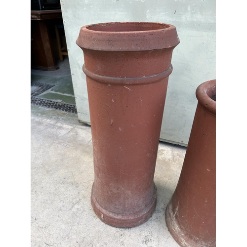 20 - Pair of Terracotta Chimney Pots (76/60cm H., 30/24cm Diameter)