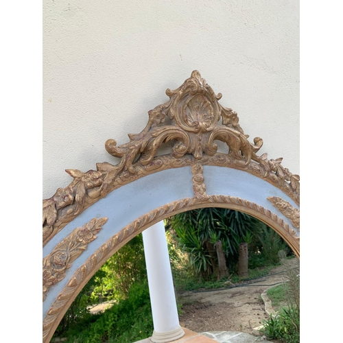 203 - Antique Style Round Ornate Mirror Frame (80 x 95cm)