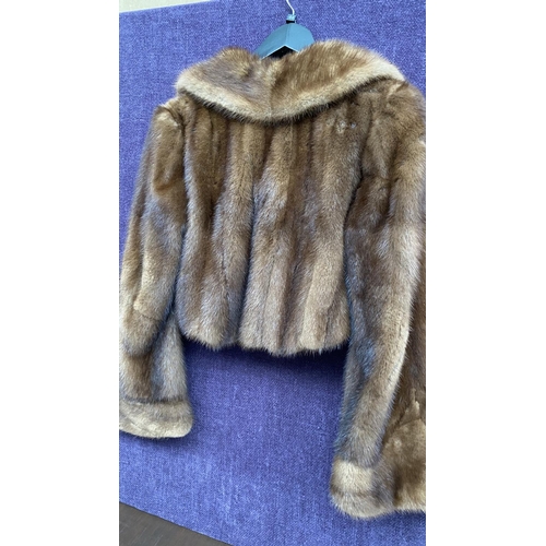 204 - Brown Vintage Short Mink Fur Bolero Cape/Stole Size S - Taken Back on 25/1/2025