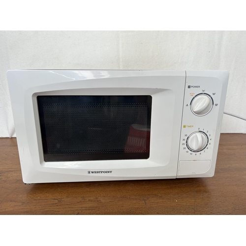 188 - Westpoint Microwave Oven