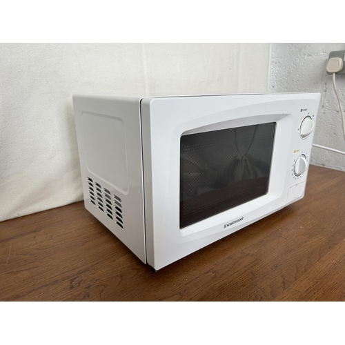 188 - Westpoint Microwave Oven