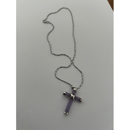 288 - Chinese Lavender Jade Cross