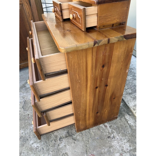 338 - Vintage Pine Wood Dressing Table with 5 Drawers