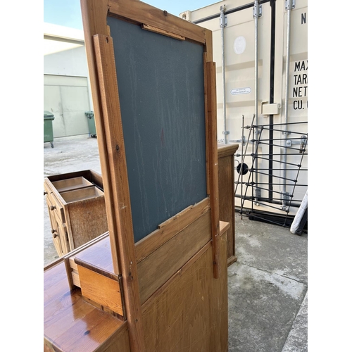 338 - Vintage Pine Wood Dressing Table with 5 Drawers