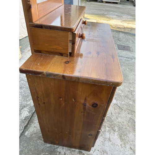 338 - Vintage Pine Wood Dressing Table with 5 Drawers