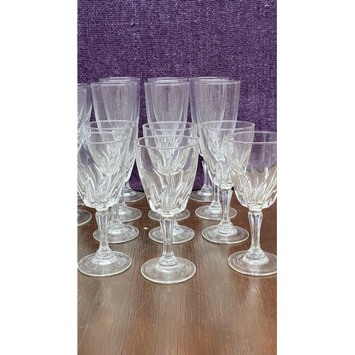 326 - Vintage Service of 24 Luminarc France Glasses from Flamenco Series (Set for Wine, Water, Champagne a... 