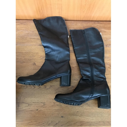 443 - Zensu Black Leather Knee Boots with Zip Size 40