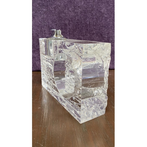 261 - Vintage 1970's Gizzini Plexiglass Ronson Table Lighter (18 x 12cm)