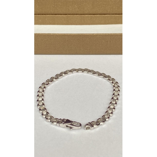 45 - Beautiful 18k Bracelet Marked 750 and Cyprus Assay Office (Unused - 19cm L.) 10,6 gr.