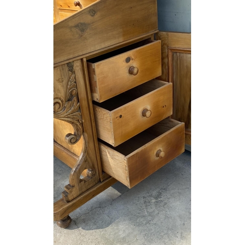 71 - Antique 19th Century Pine Wood Davenport Bureau Desk (79 W. x 59 D. x 89cm H.)