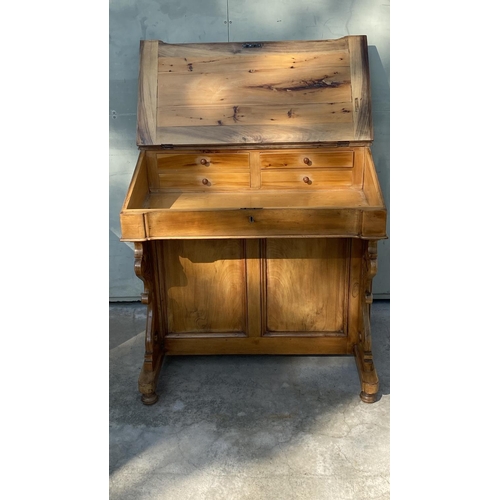 71 - Antique 19th Century Pine Wood Davenport Bureau Desk (79 W. x 59 D. x 89cm H.)