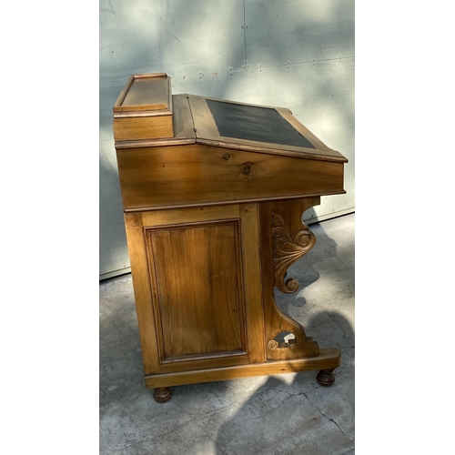 71 - Antique 19th Century Pine Wood Davenport Bureau Desk (79 W. x 59 D. x 89cm H.)