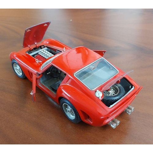 237 - Diecast Bburago Ferrari GTO 1962 Model Car on Scale 1:18 Made In Italy