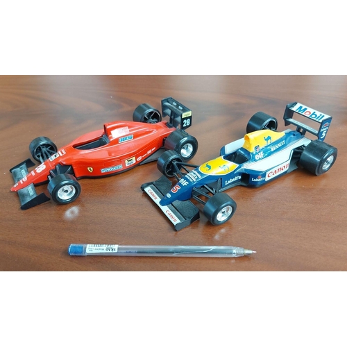 342 - 2x Formula 1 Models on Scale 1:24