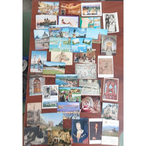 454 - Large Qty of Old Postcards (More Than 100 Pieces)