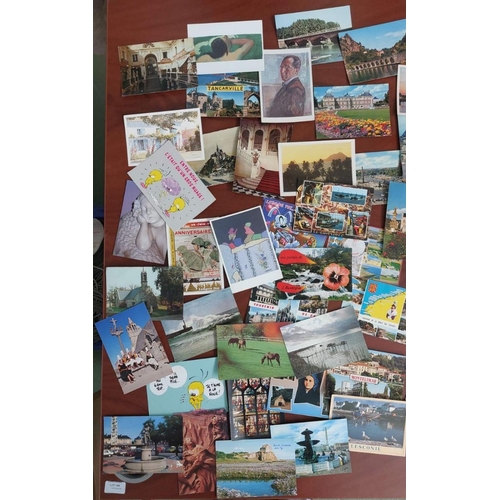 454 - Large Qty of Old Postcards (More Than 100 Pieces)