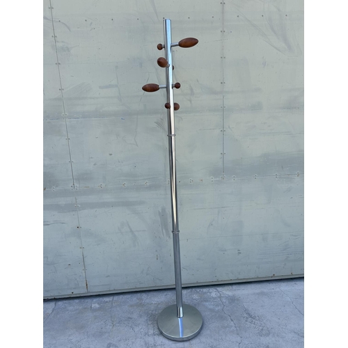 211 - Stainless Steel Cloth Hanger (173cm H.)