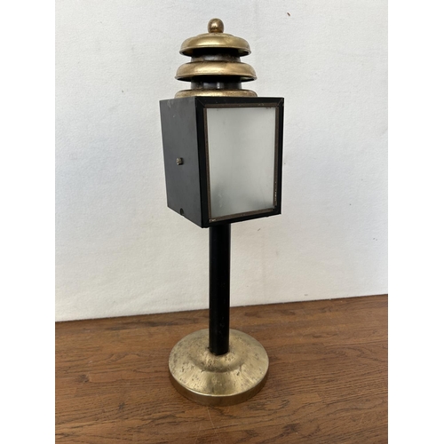 292 - Vintage Coach Lamp Table Candle Holder