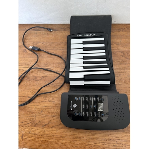 304 - 'Smaly' Handroll Portable Piano