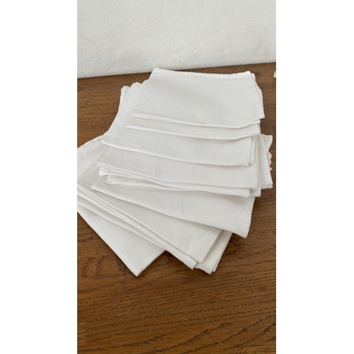 383 - Large Qty of Table Napkins