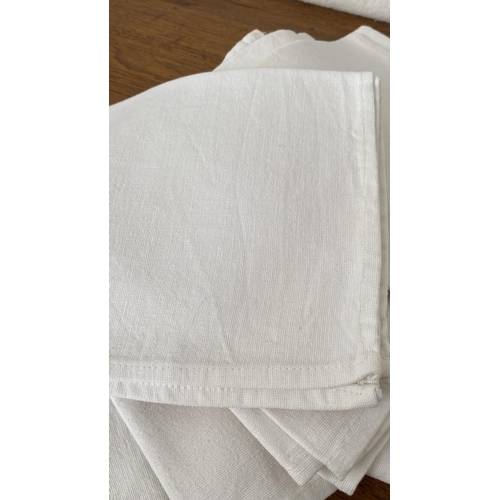 383 - Large Qty of Table Napkins