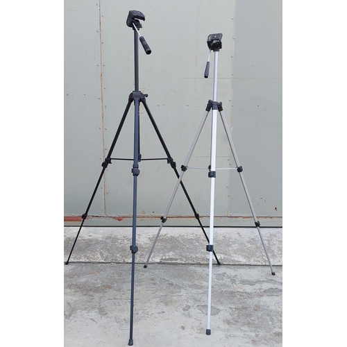 388 - x2 Camera Folding Tripod Stands