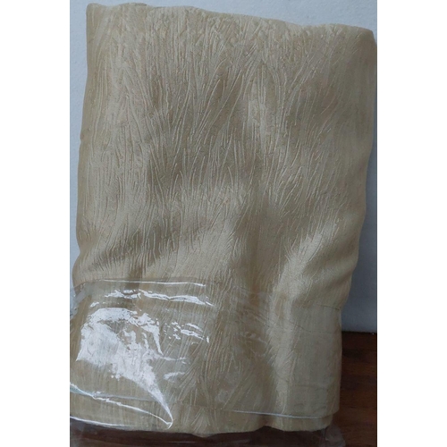 398 - Fly Screen and Window Curtains (280 x 280cm - Unused)