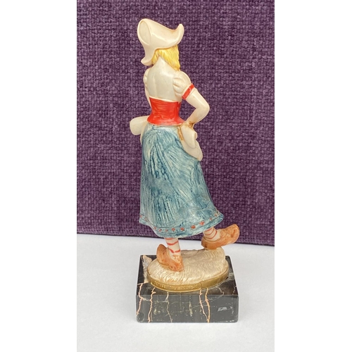 89 - Vintage 1970's Depose 905 Italy Dutch Girl with Clogs Retro Resin Figurine on Marble Base (19cm H.)