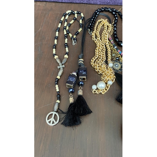 420 - Bag of Assorted Necklaces and Bracelets/Costume Jewelry