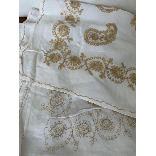 595 - x4 Cyprus Hand Made Tablecloths