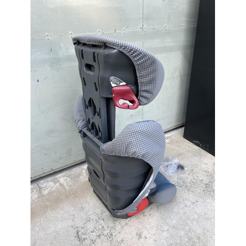 633 - VW Volkswagen Baby Car Seat