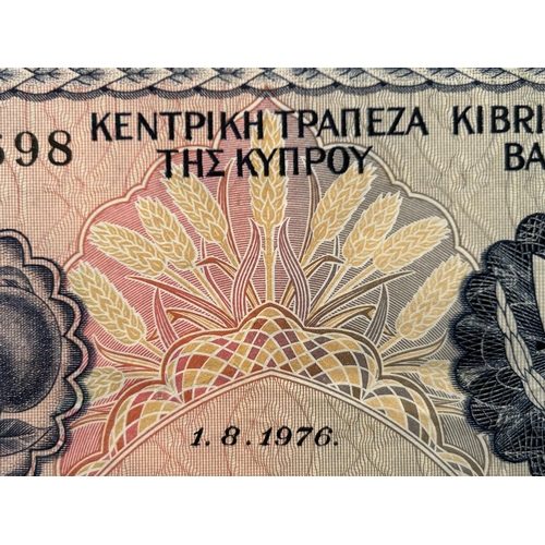 634 - Central Bank of Cyprus 1976 250 Mils Banknote