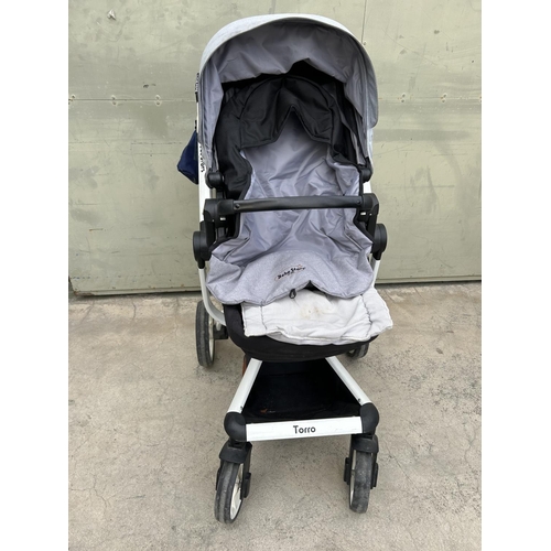 678 - Bebe Stars Baby Stroller